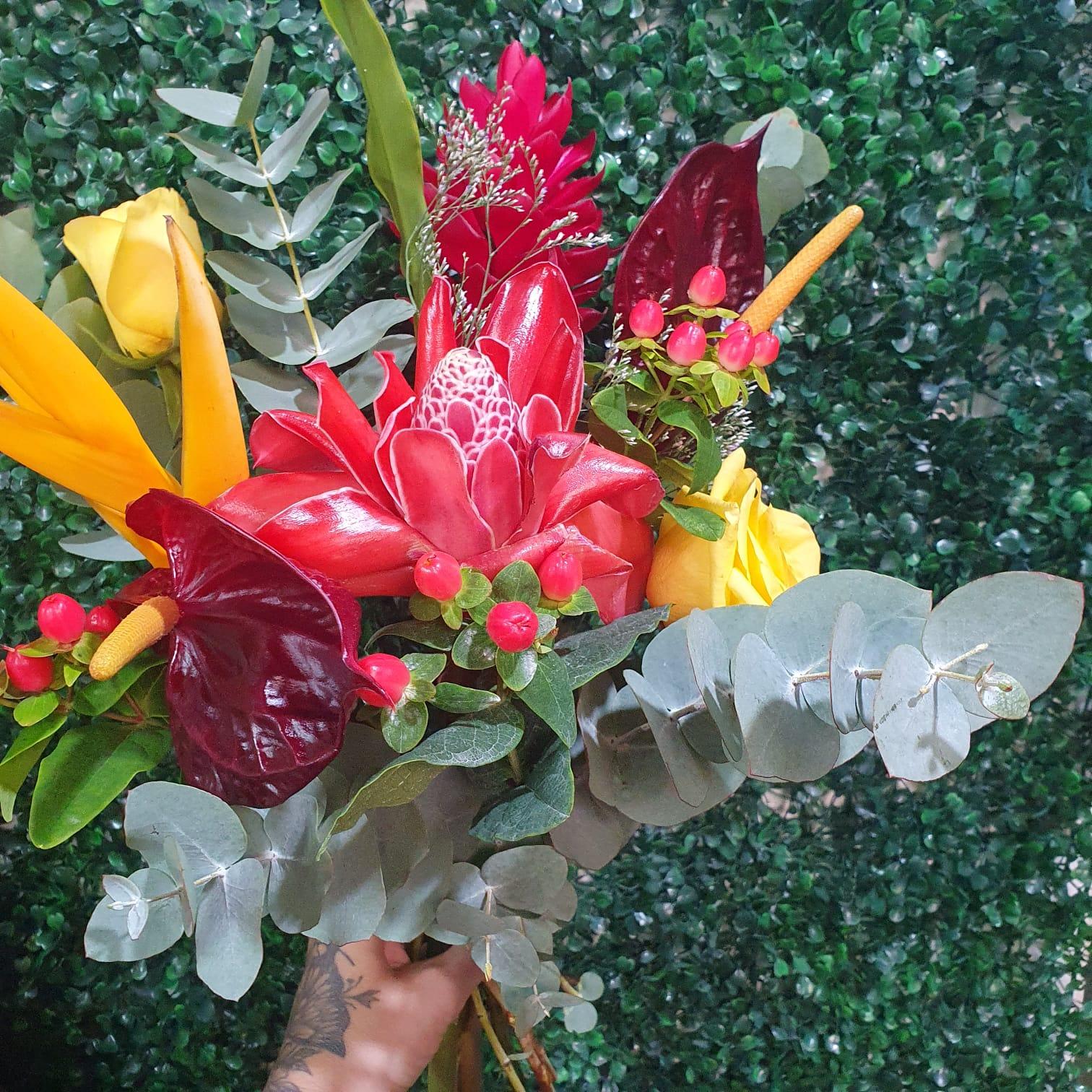 thumb-arranjo-de-flores-tropical-0