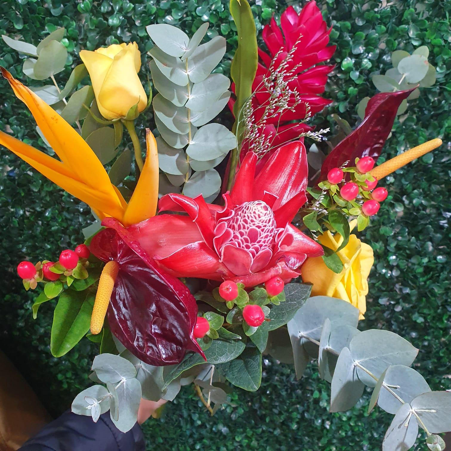 thumb-arranjo-de-flores-tropical-2