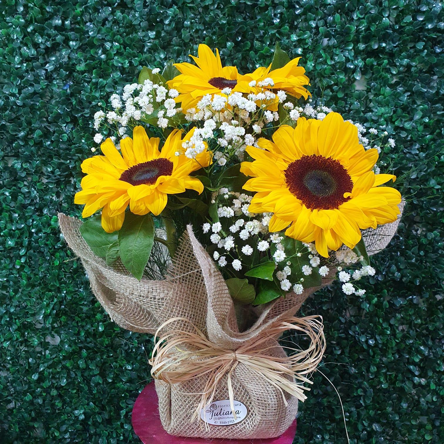 thumb-arranjo-de-girassois-para-cesta-juta-0