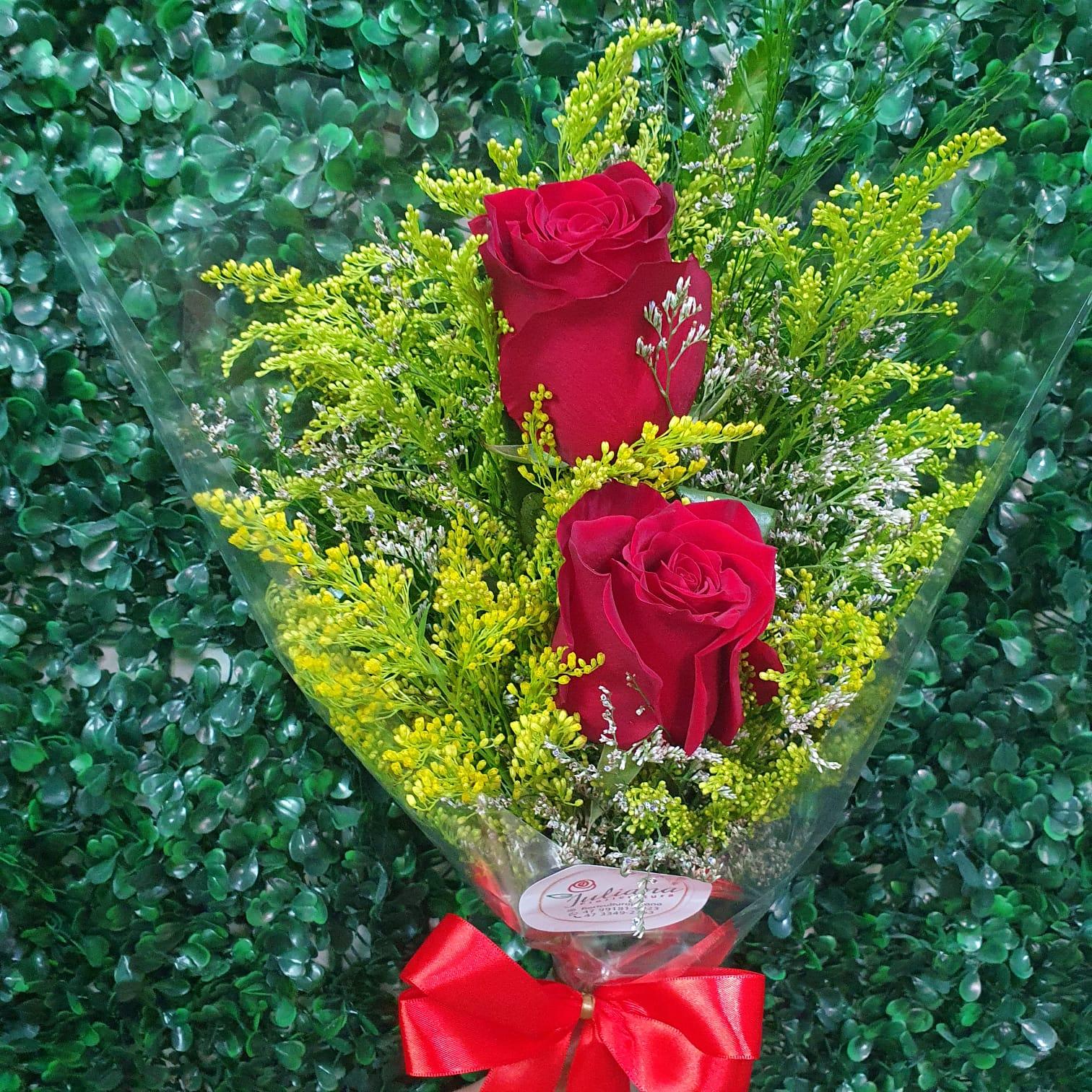 thumb-ramalhete-com-2-rosas-vermelhas-transparente-0