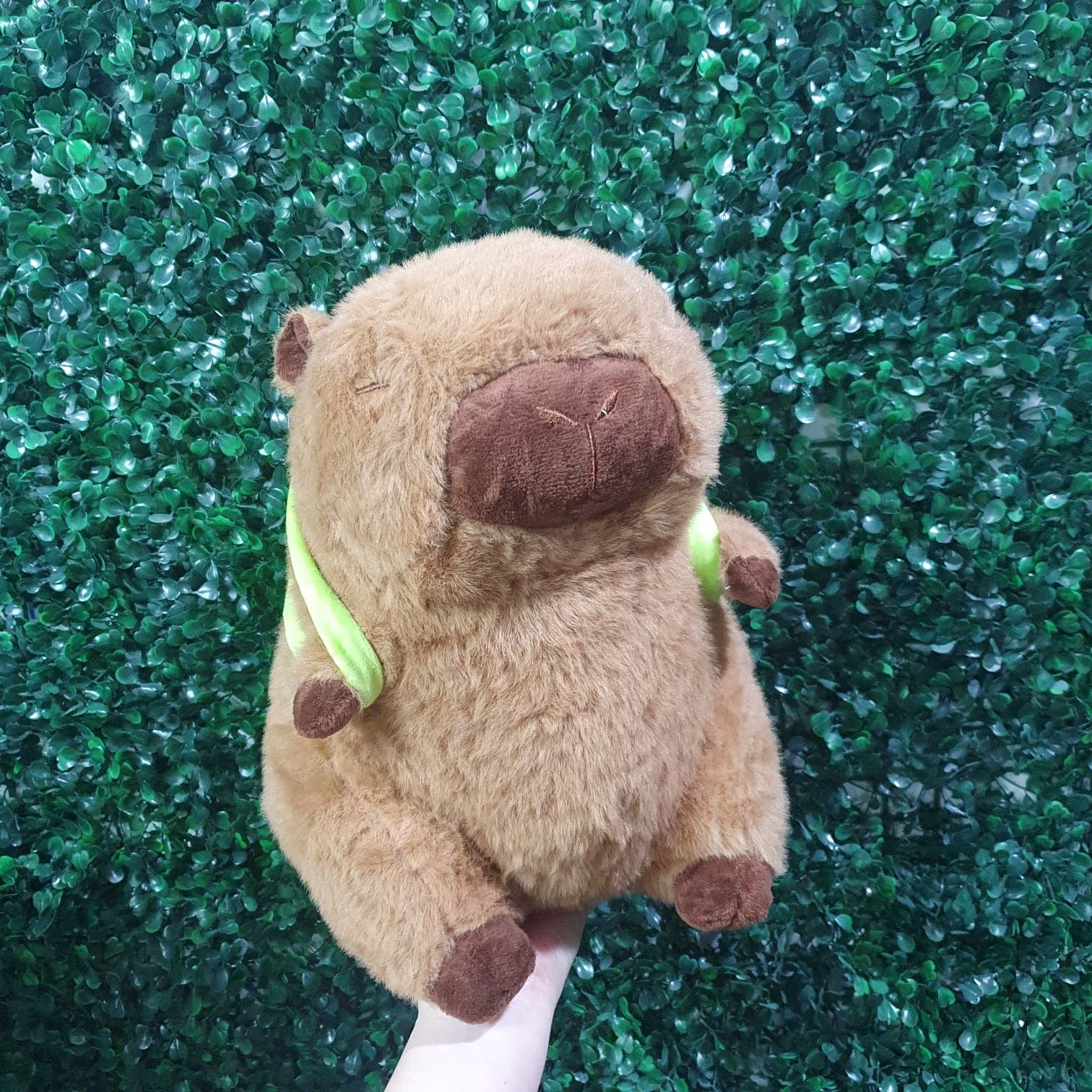 Pelucia capivara grande