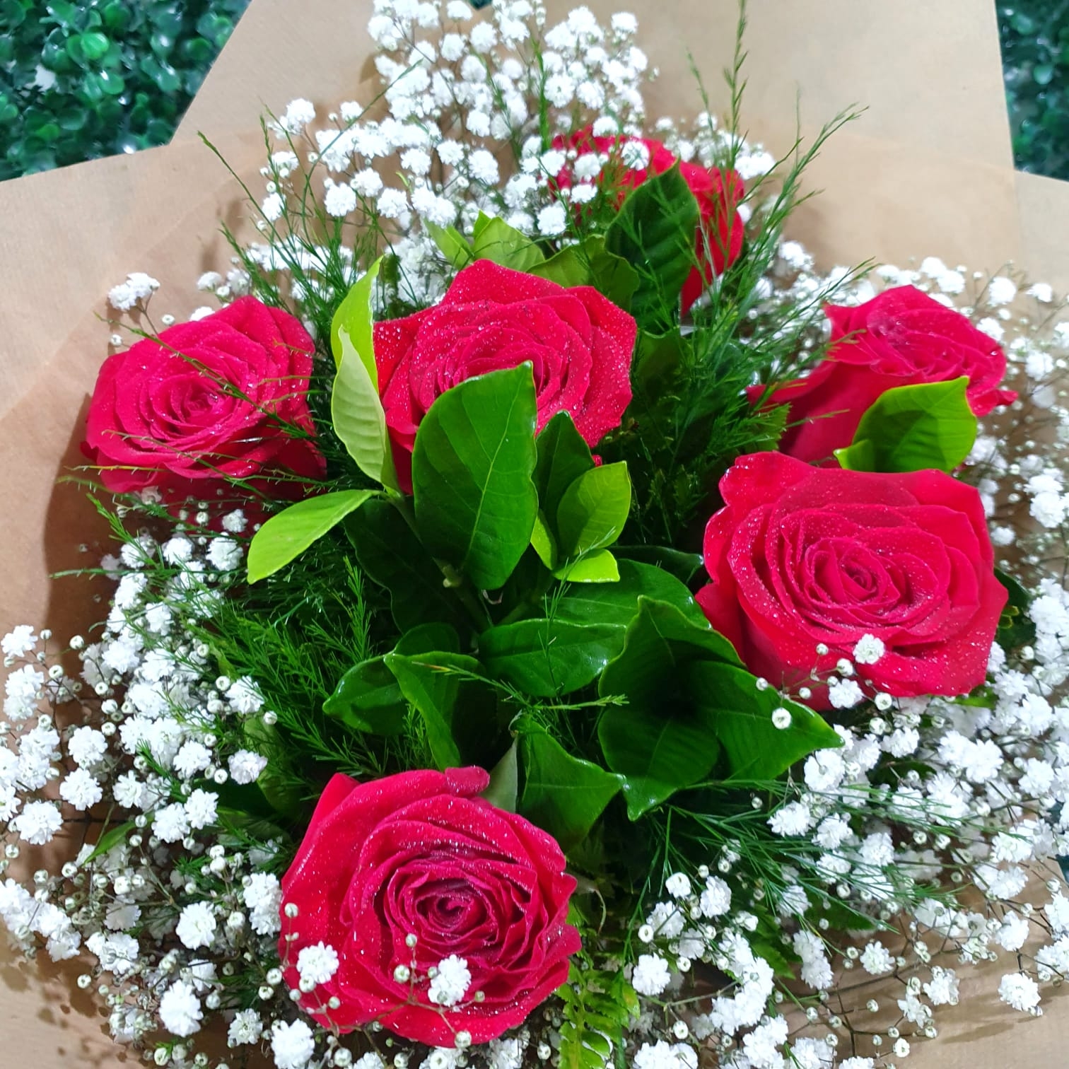 Buquê de Rosas Importadas - Espiral - 6 Unidades.