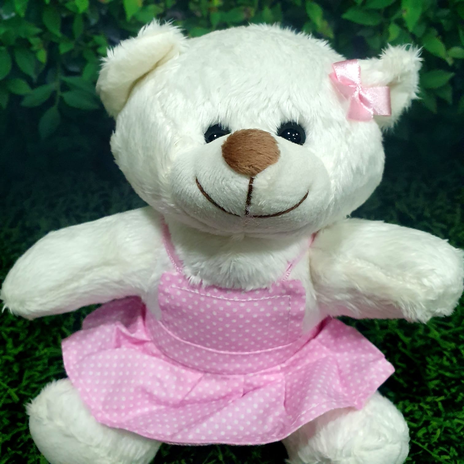 Pelúcia Ursinha de vestido