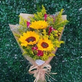 Ramalhete 03 Girassóis + 04 Bombons - Pardo